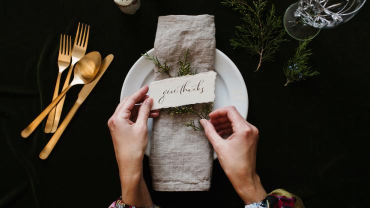 holiday table setting