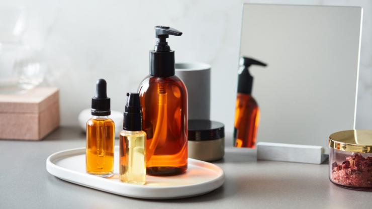 DIY Hand Sanitizer in Glass Amber Bottles