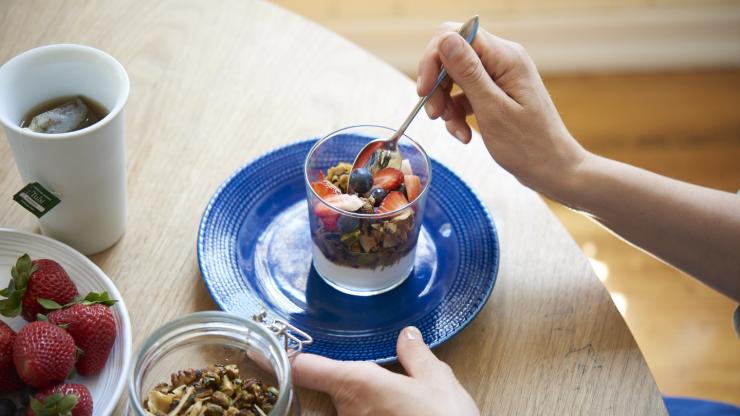 adaptogenic nut-granola
