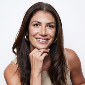 Lia Avellino, LMSW